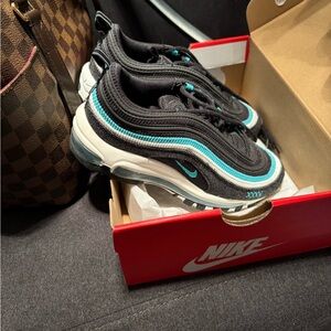 Nike Air Max 97’. Size 4Y. Black/Turquoise